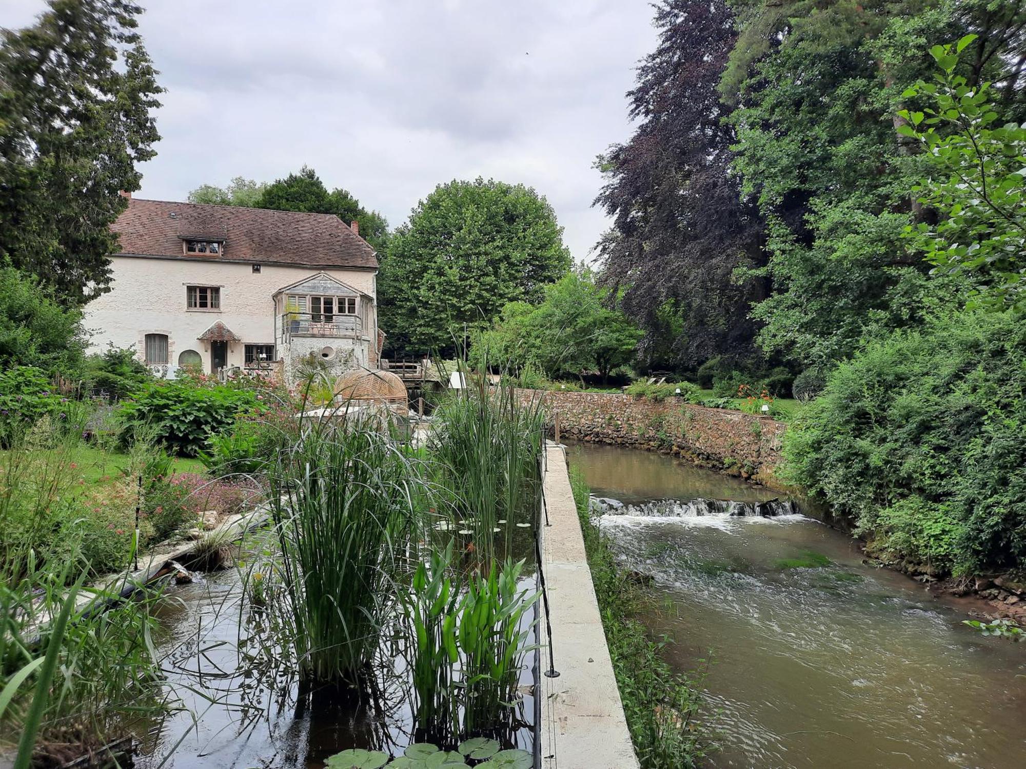 Hotel Charme Au Fil De L'Eau Vendieres Exterior foto